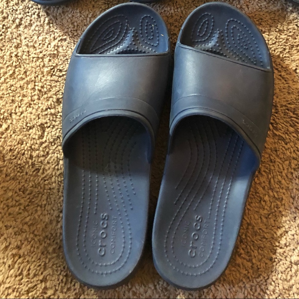 WOMENS NAVY BLUE CROC SANDALS